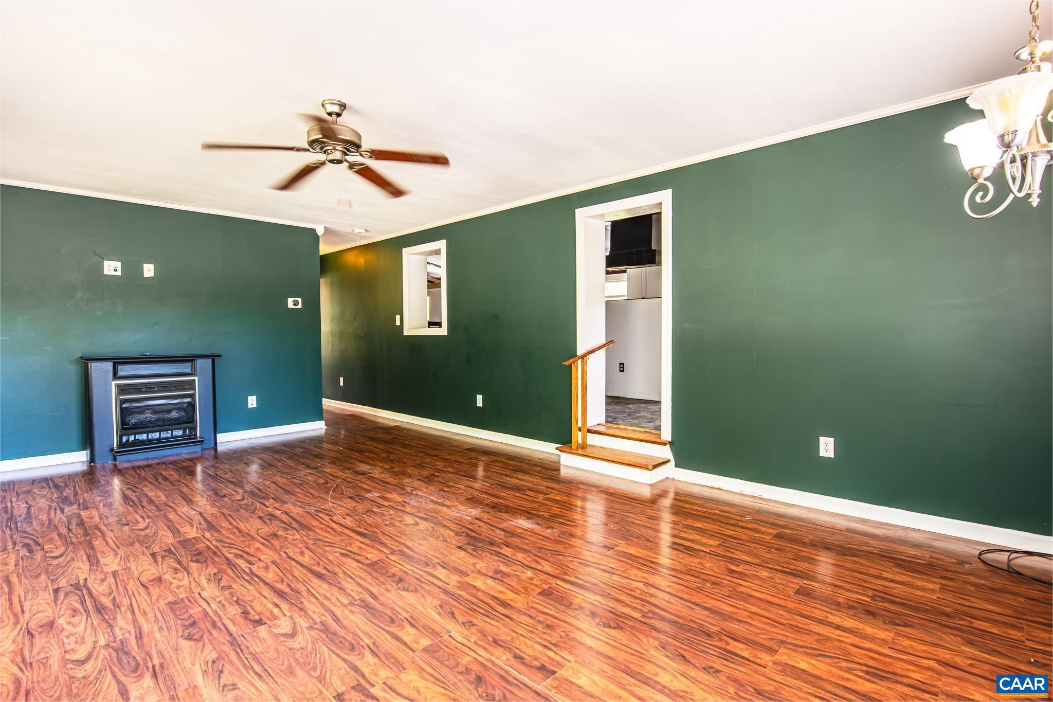 BARBOURSVILLE - Farm