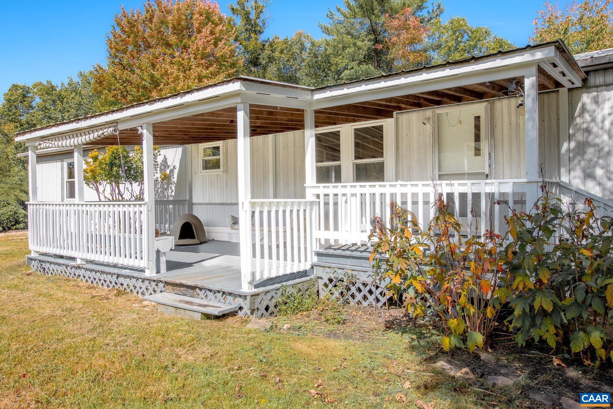 BARBOURSVILLE - Farm