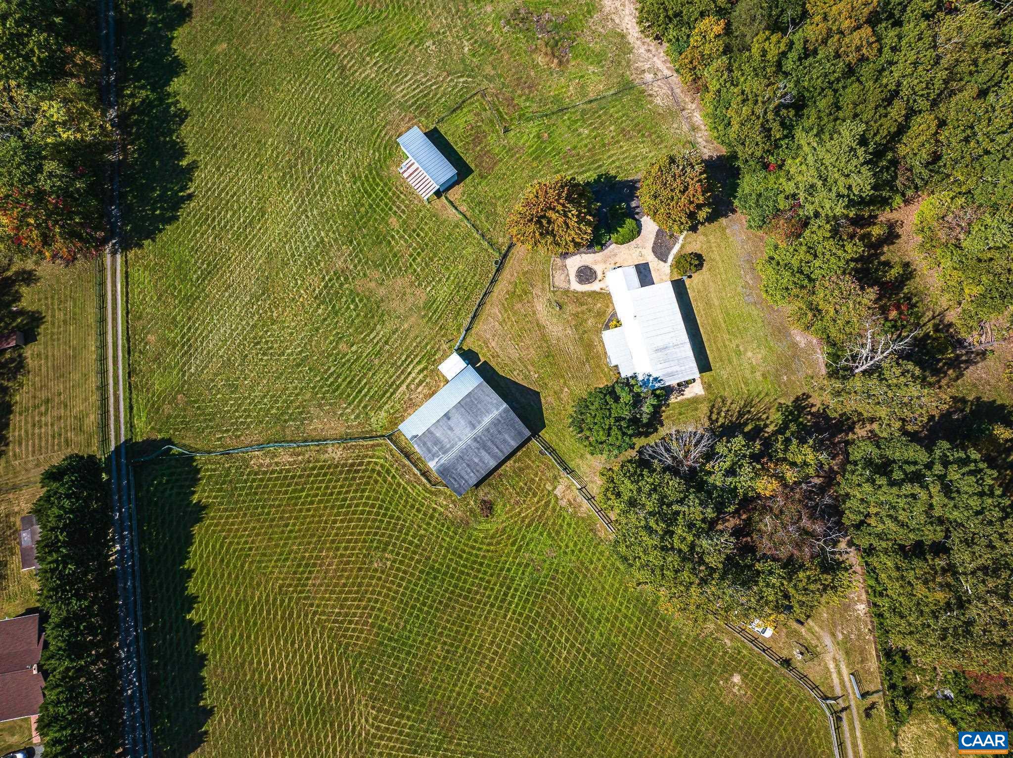 BARBOURSVILLE - Farm