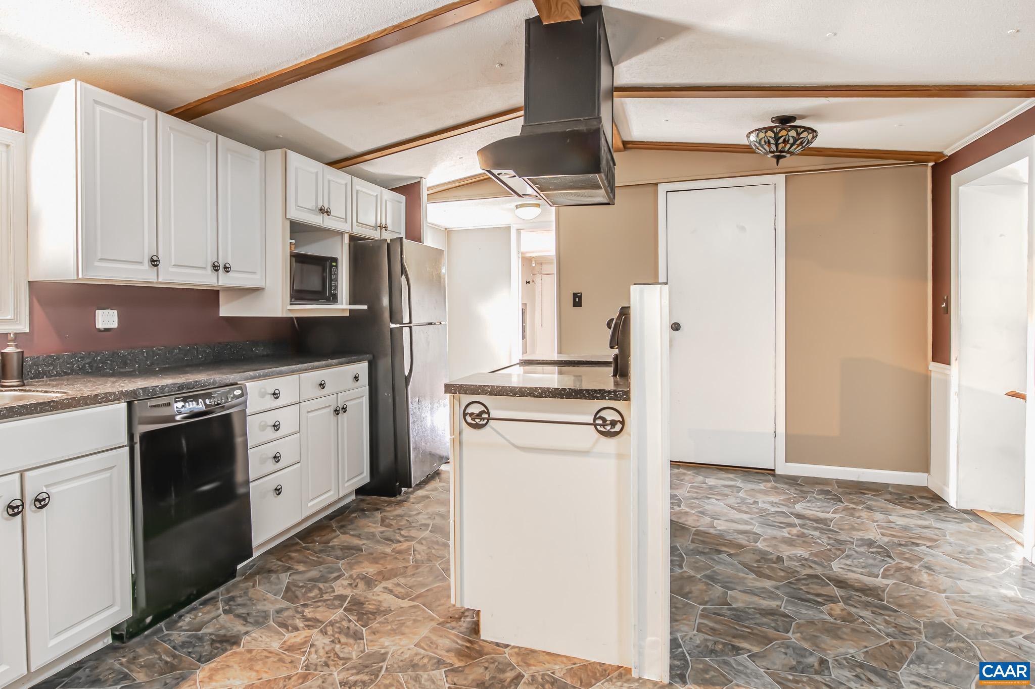 BARBOURSVILLE - Farm