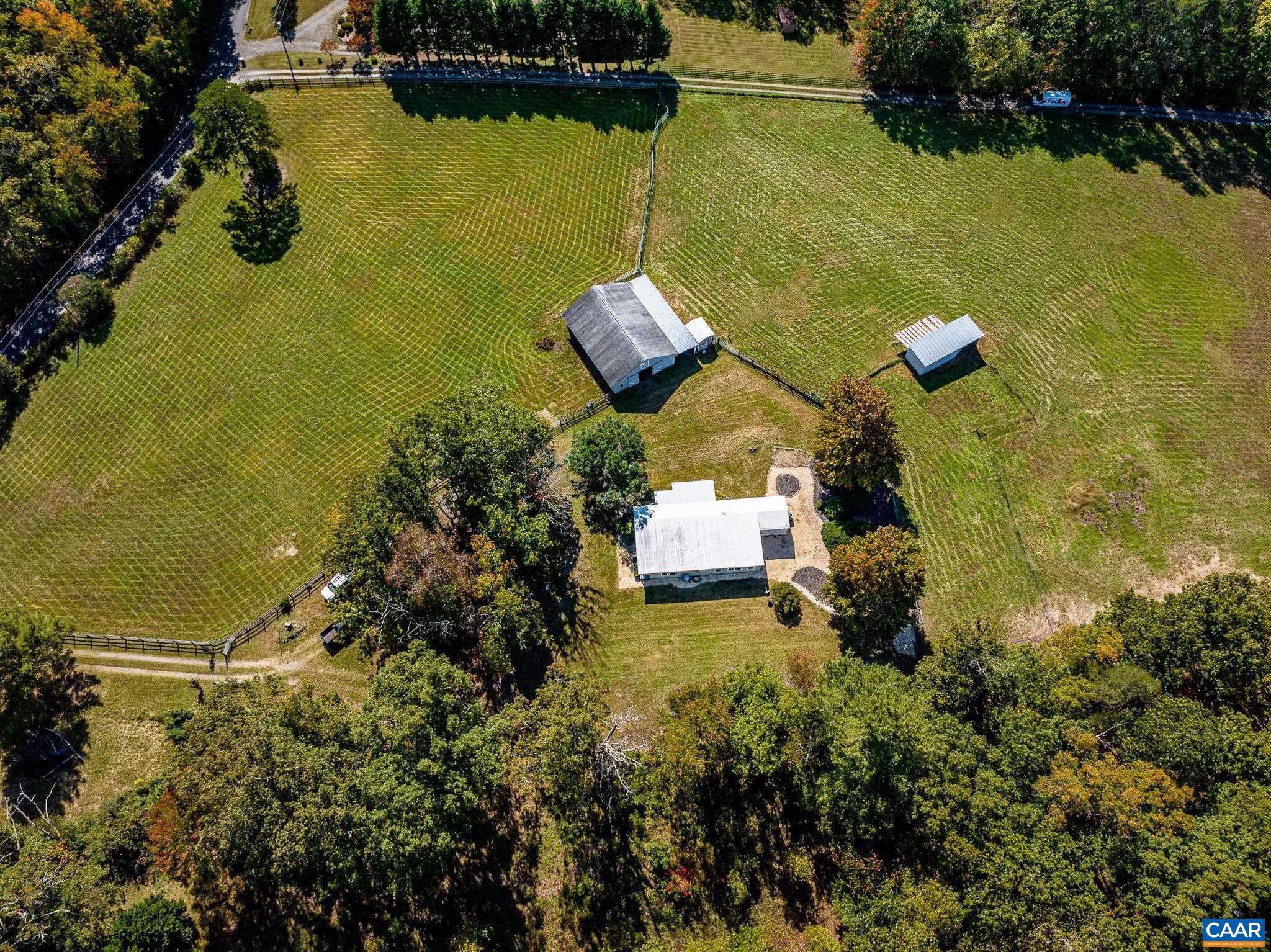 BARBOURSVILLE - Farm