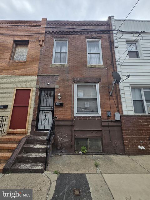 Townhouse For Sale - 2005 S Beechwood Street<br/> PHILADELPHIA, PA 19145