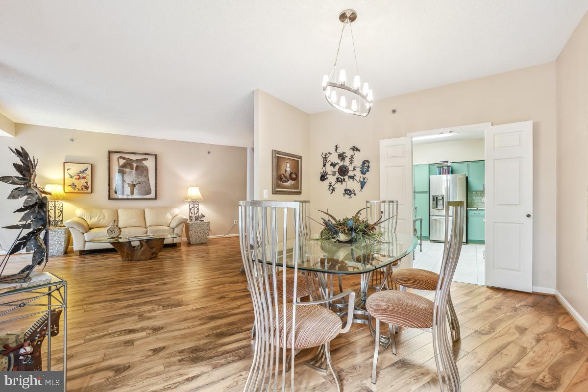 CREEKSIDE AT LEISURE WORLD - Residential