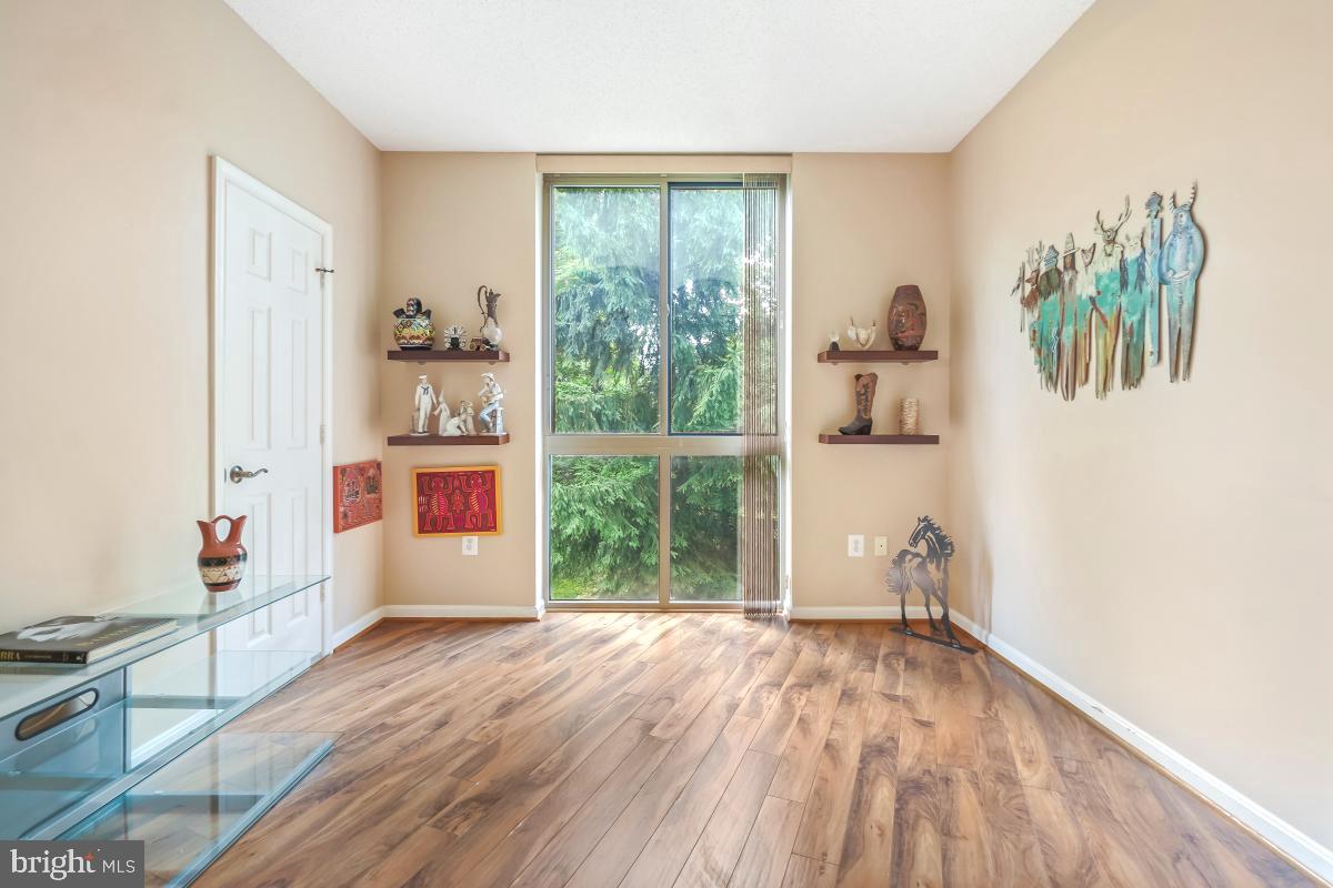 CREEKSIDE AT LEISURE WORLD - Residential