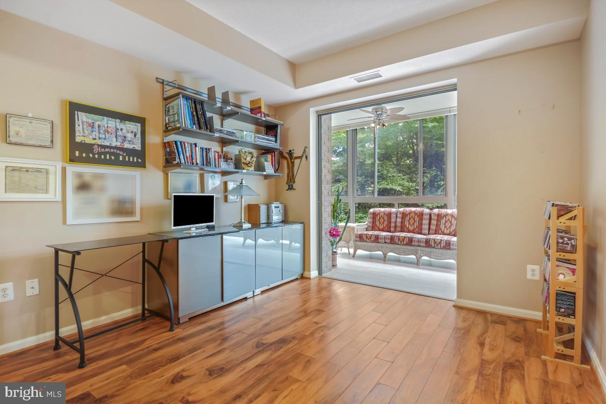 CREEKSIDE AT LEISURE WORLD - Residential