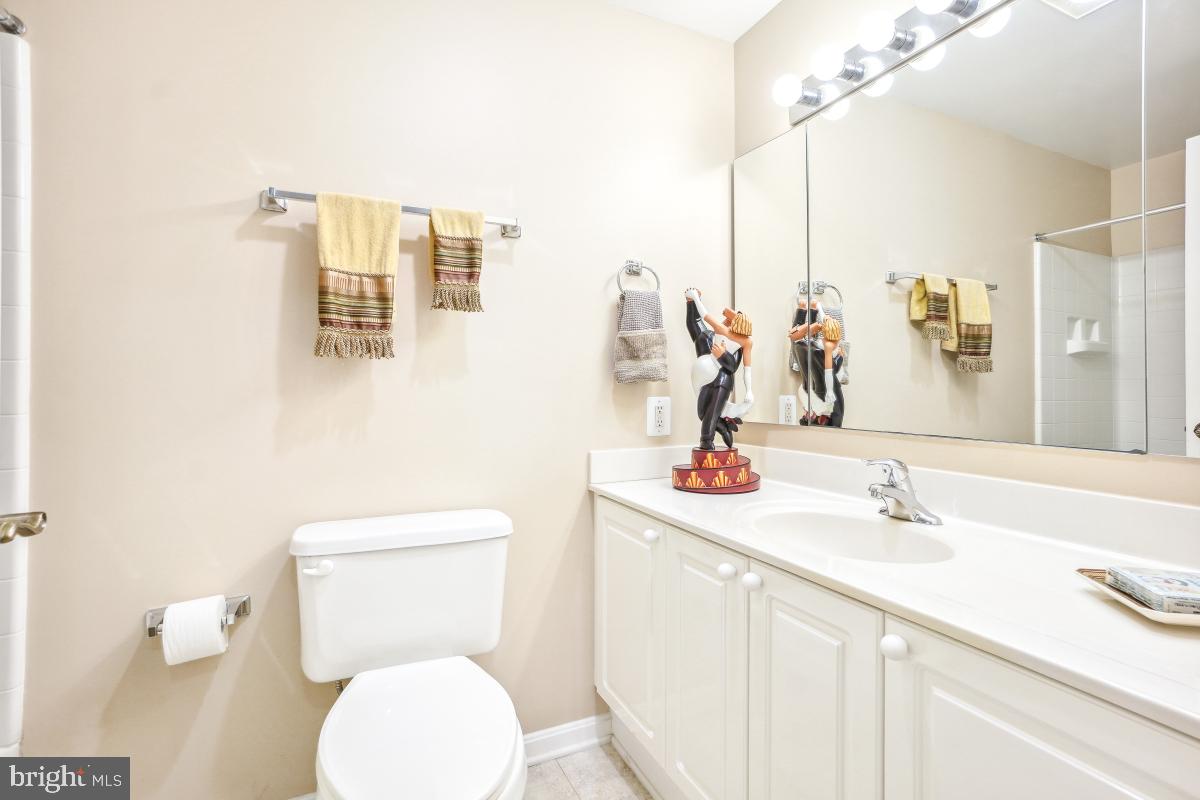 CREEKSIDE AT LEISURE WORLD - Residential