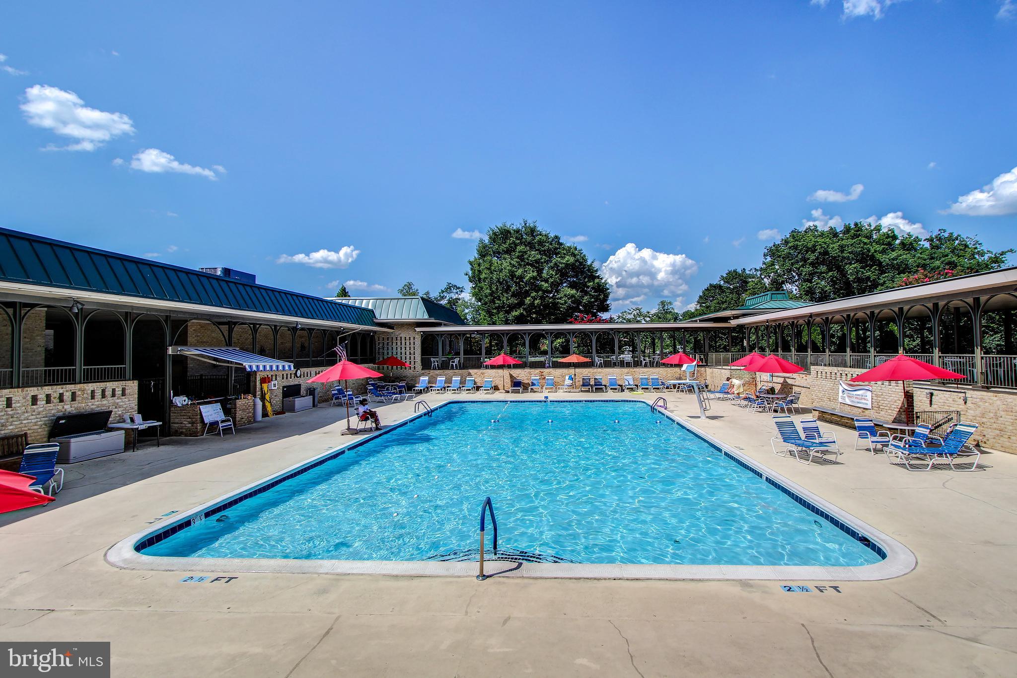 CREEKSIDE AT LEISURE WORLD - Residential