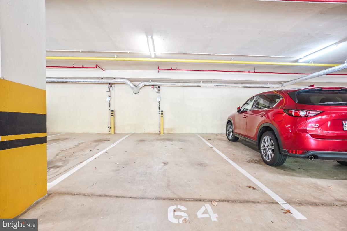 CREEKSIDE AT LEISURE WORLD - Residential