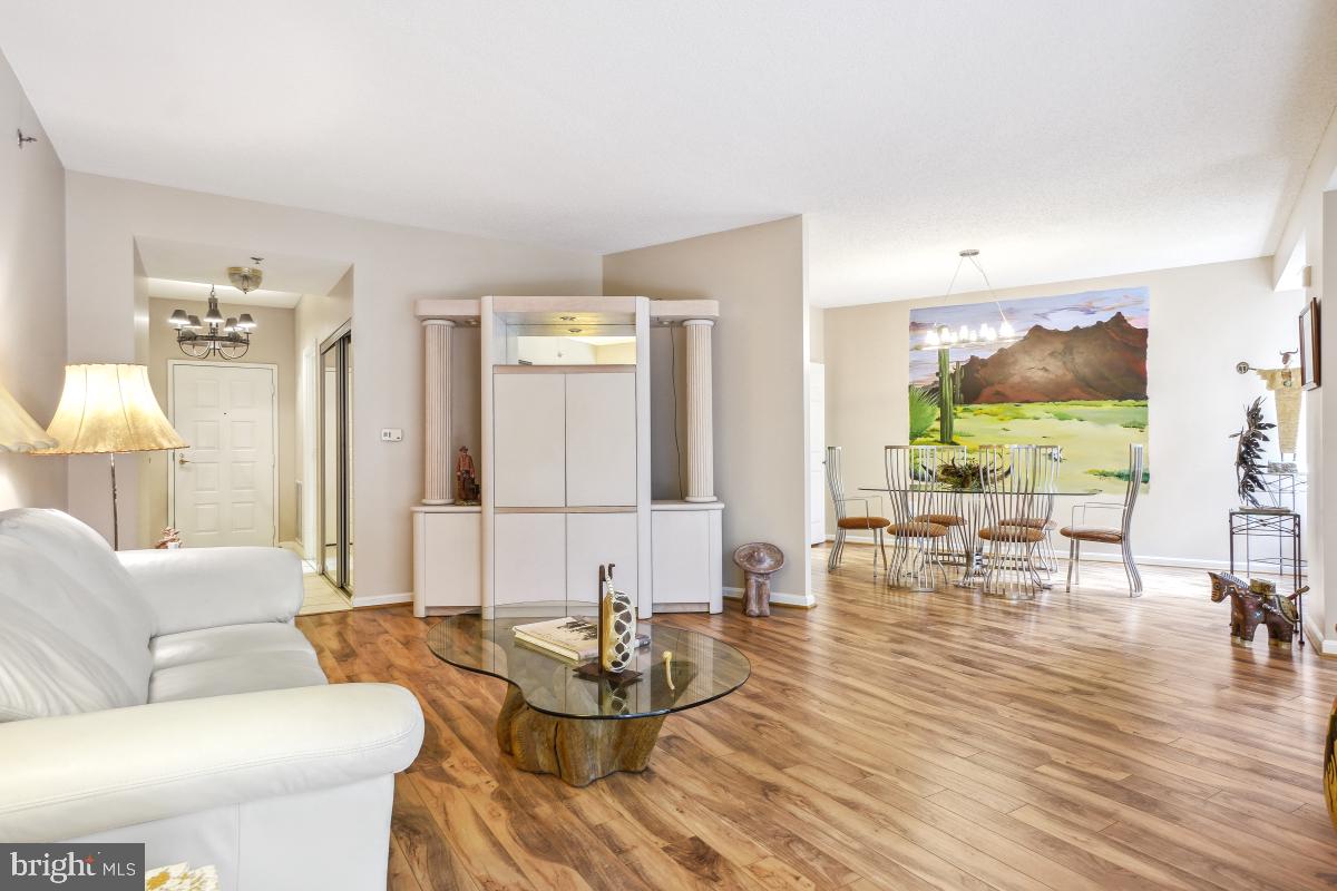 CREEKSIDE AT LEISURE WORLD - Residential