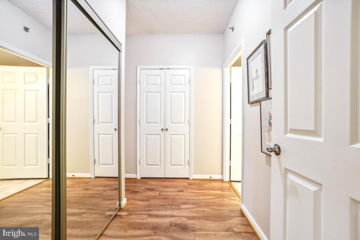 CREEKSIDE AT LEISURE WORLD - Residential