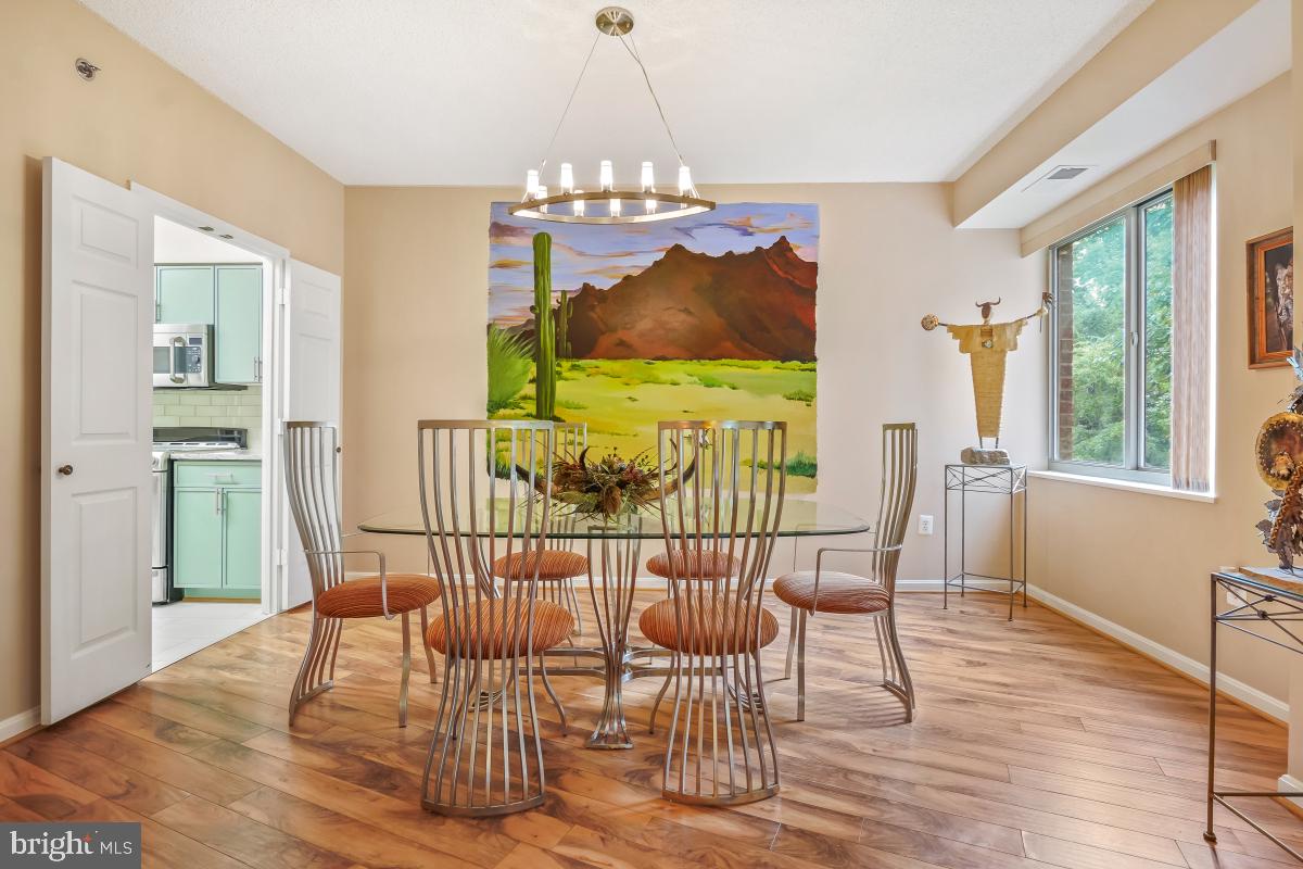 CREEKSIDE AT LEISURE WORLD - Residential