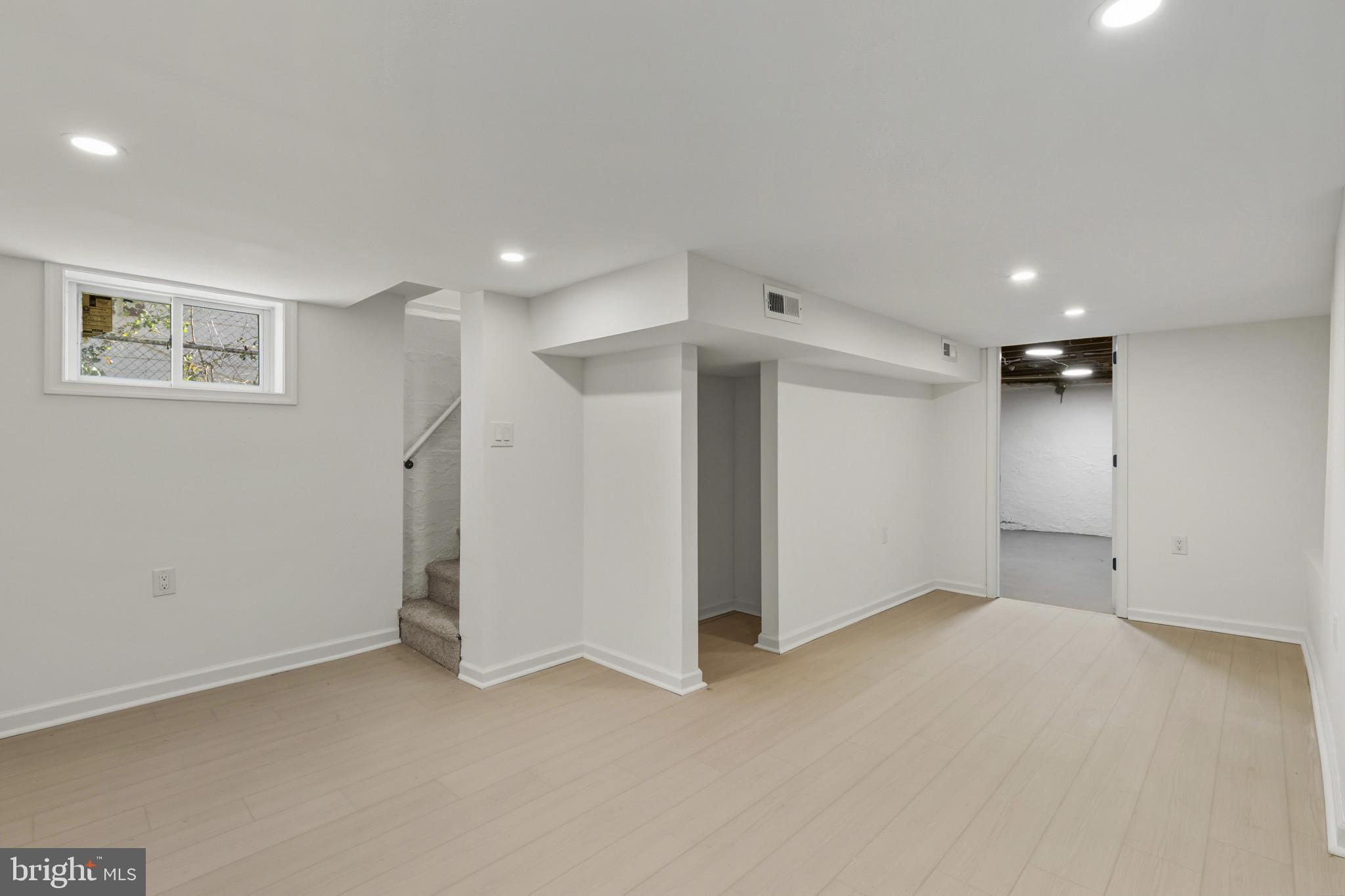 BROOKLYN - Residential