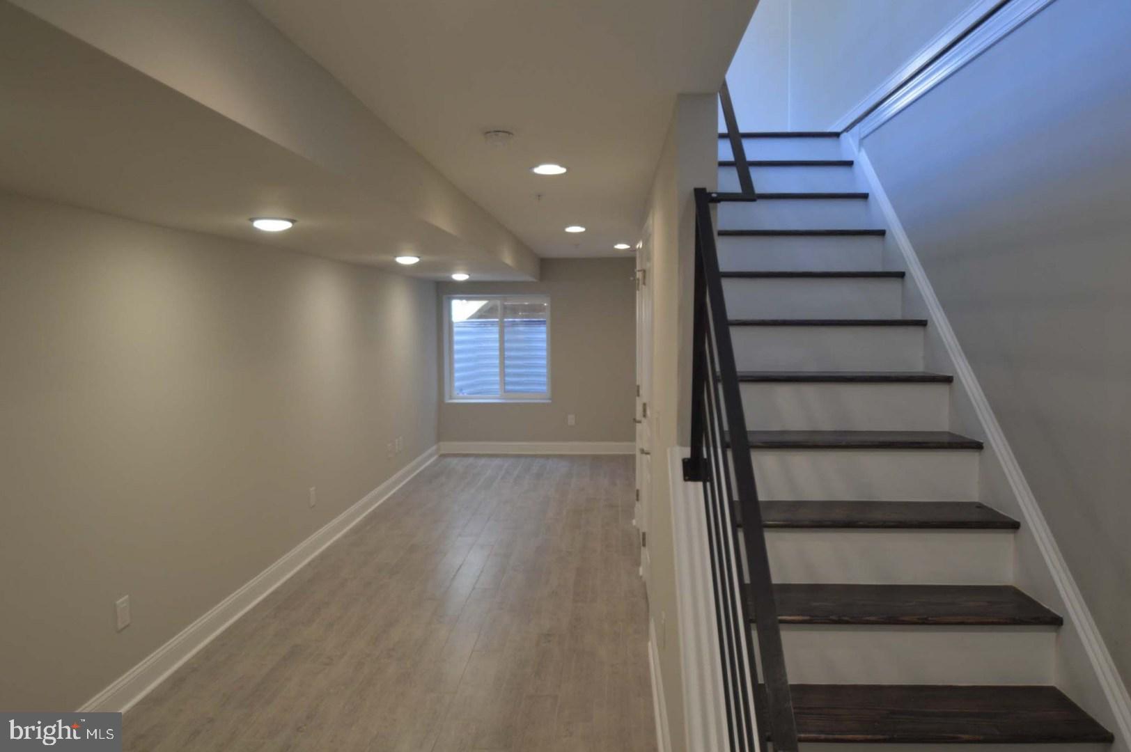 POINT BREEZE - Residential Lease