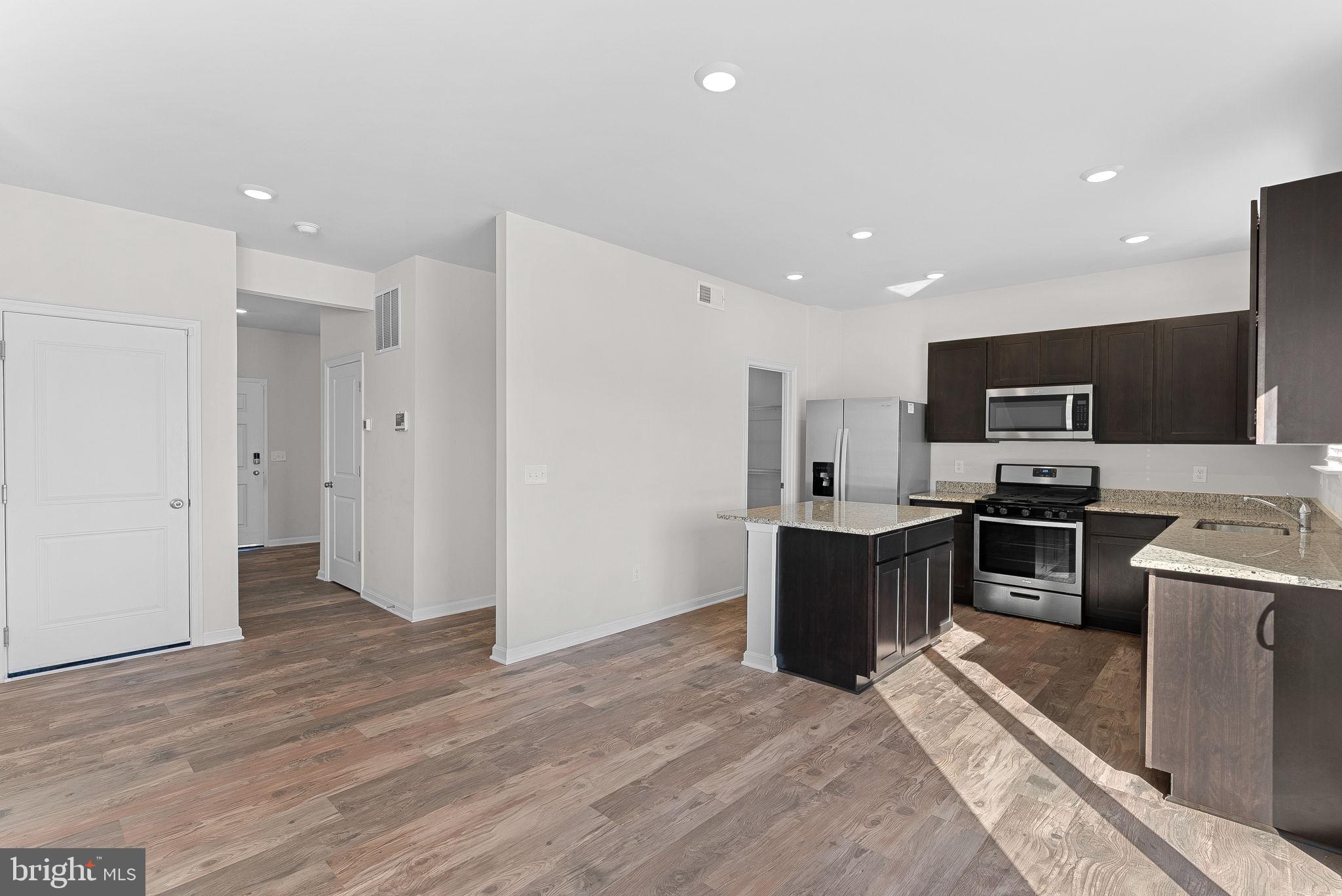 SHENANDOAH CROSSING - Residential