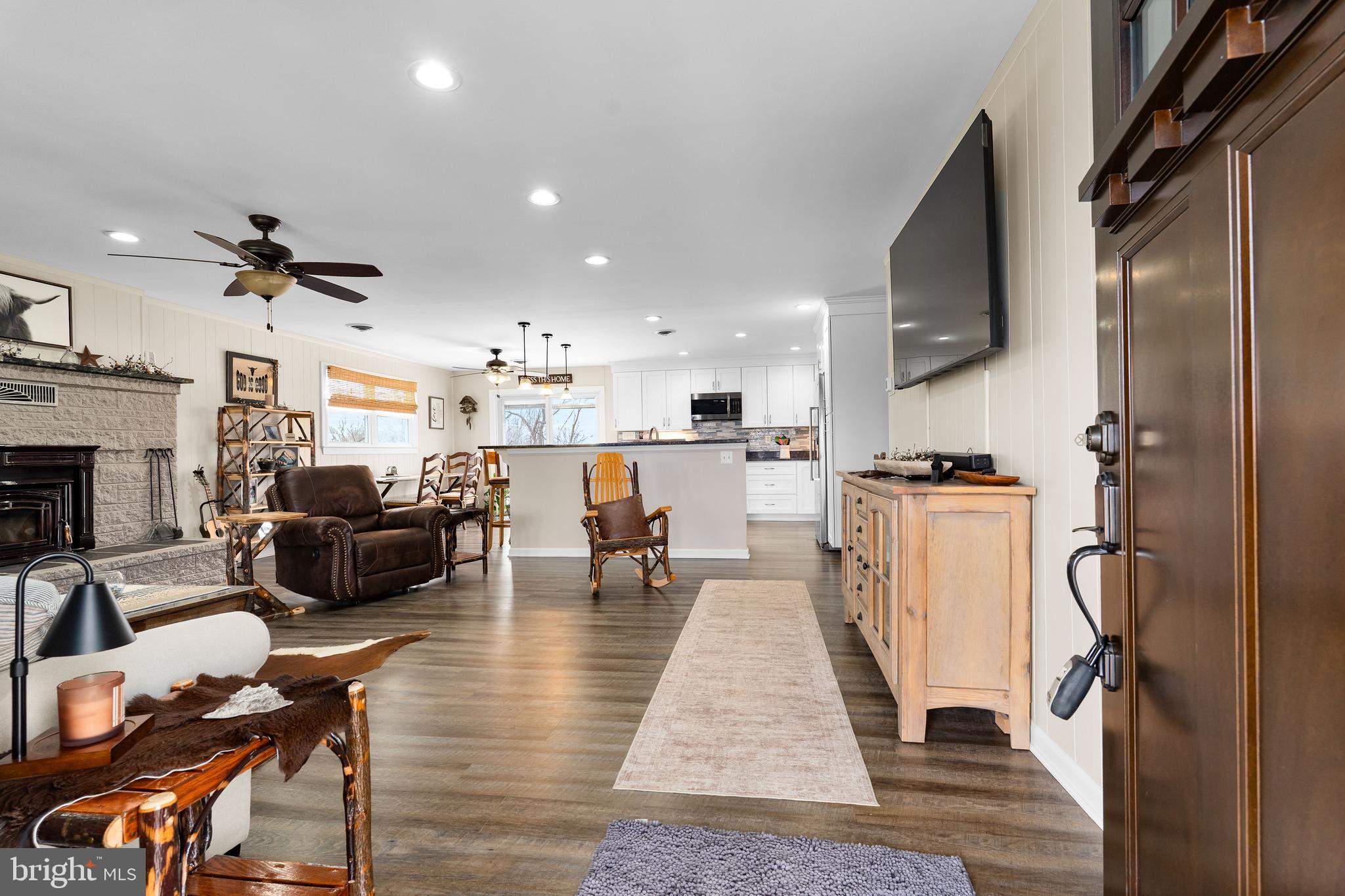 OLD FORT FARM ESTATES - Residential