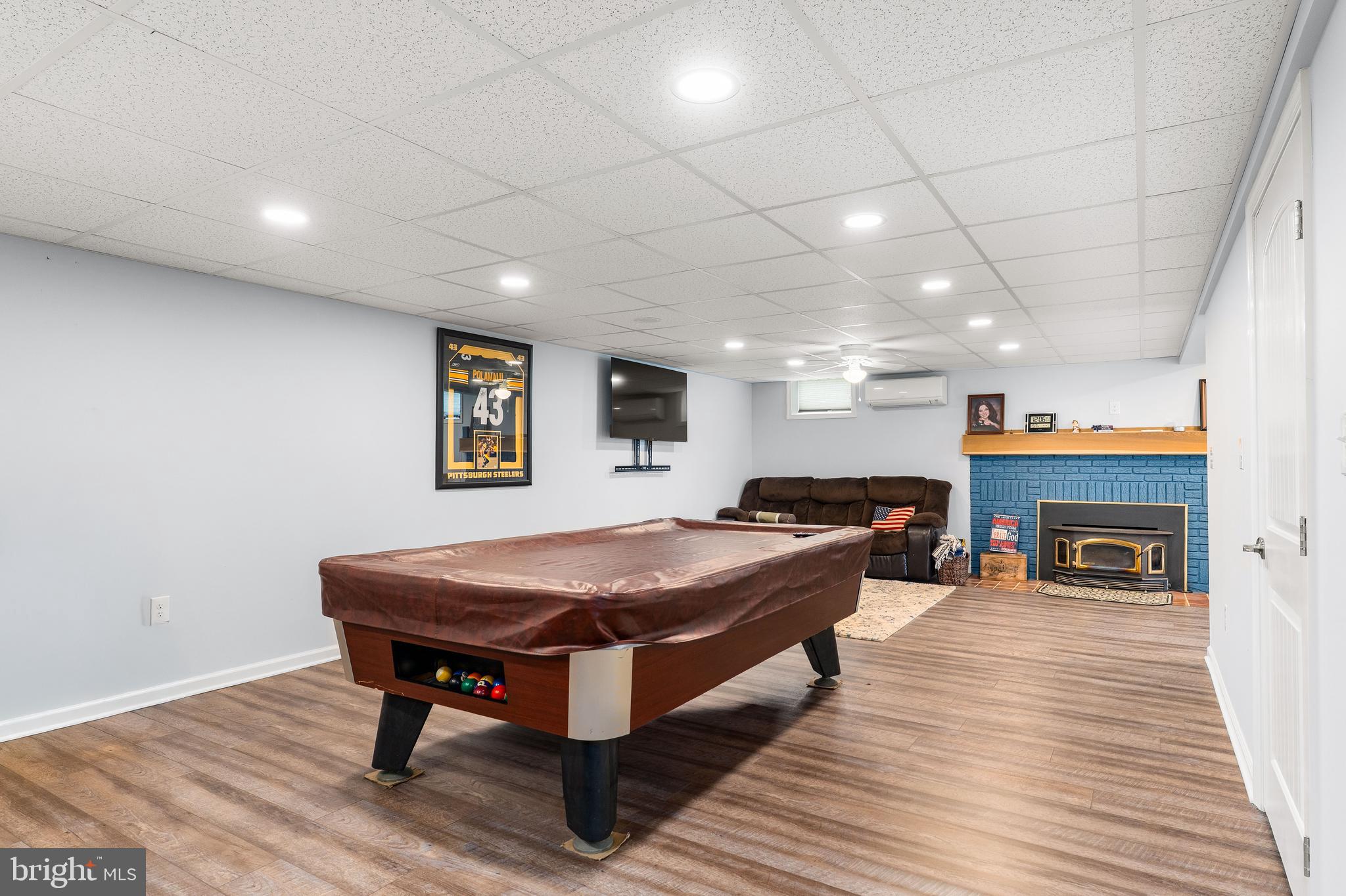 OLD FORT FARM ESTATES - Residential