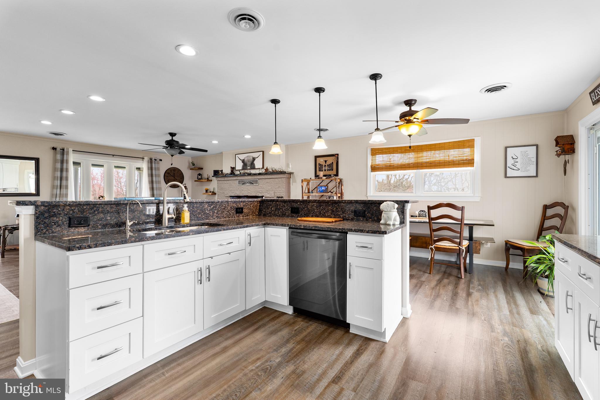 OLD FORT FARM ESTATES - Residential