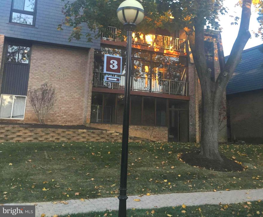 Completely renovated 1st floor, 1 bedroom/1 bath condo in the most perfect location! Top-of-the-line kitchen has granite countertops, a wonderful pass-through for easy entertaining, wood-look ceramic plank floors, new cabinets, and stainless steel appliances. Beautiful parquet throughout the living room, dining room, and bedroom. Completely updated bath with a great vanity and tub/shower combo. Loaded with recessed lights, freshly painted, and a fabulous walk-out to a very peaceful porch. This unit overlooks park-like grounds and open space. Make this your new home today!!