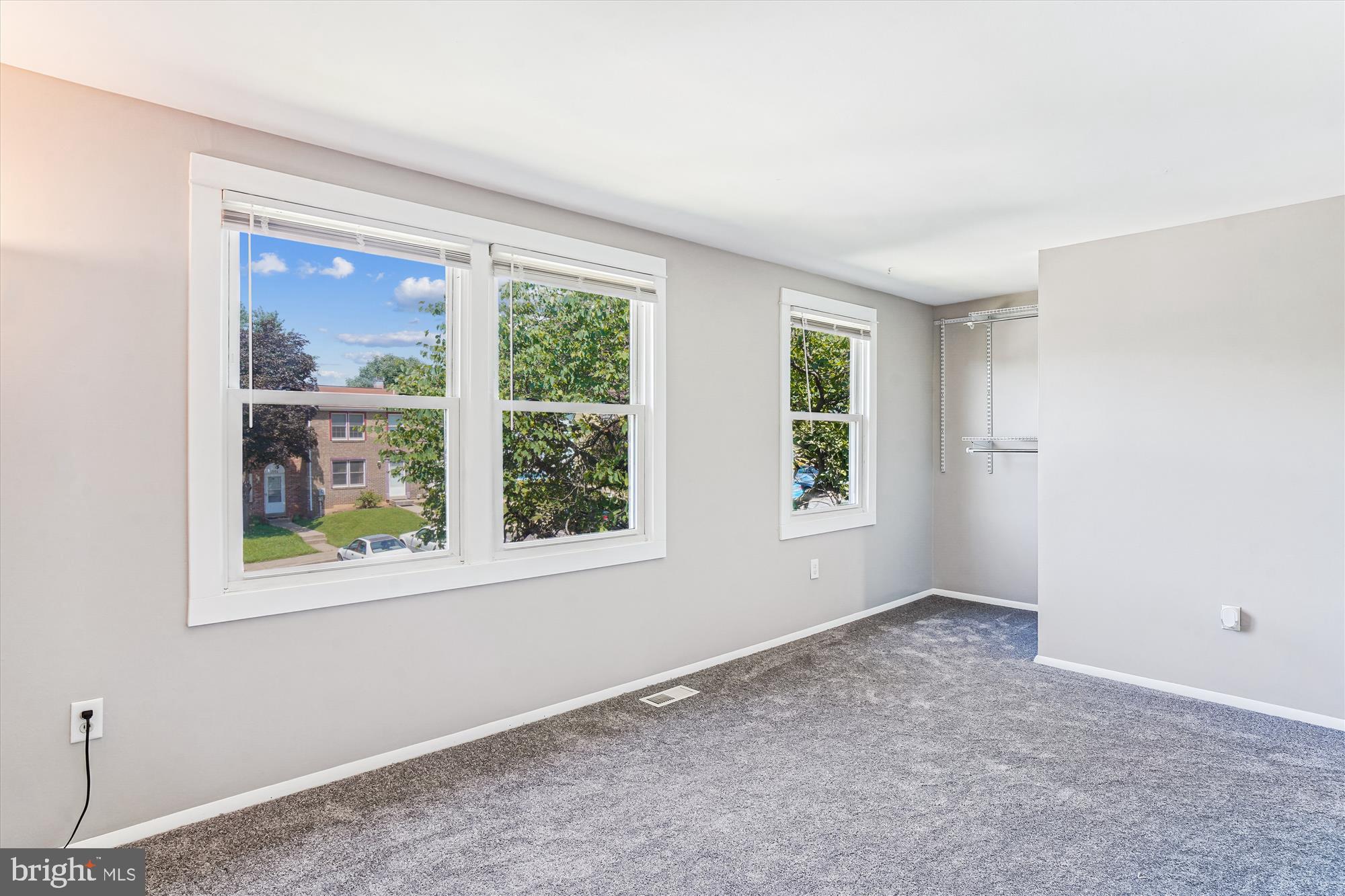 AMBER MEADOWS - Residential