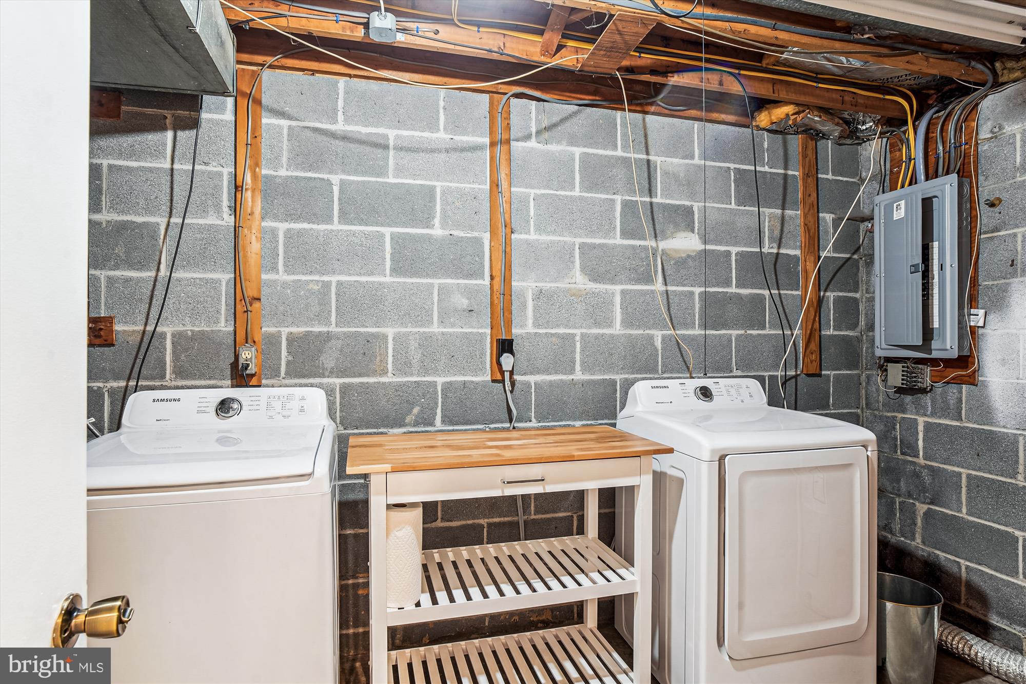 AMBER MEADOWS - Residential