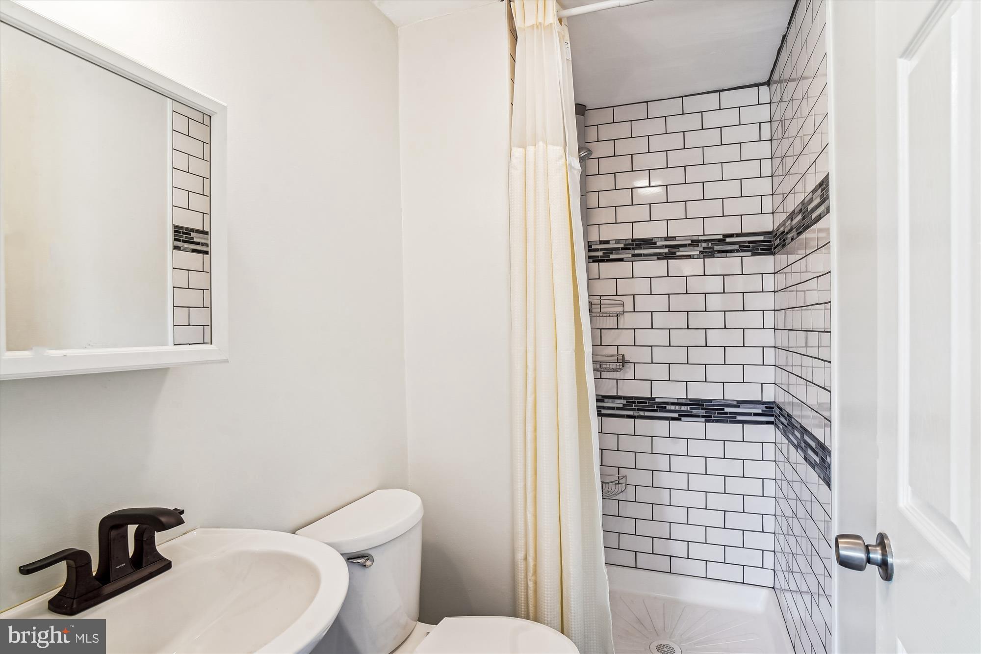 AMBER MEADOWS - Residential