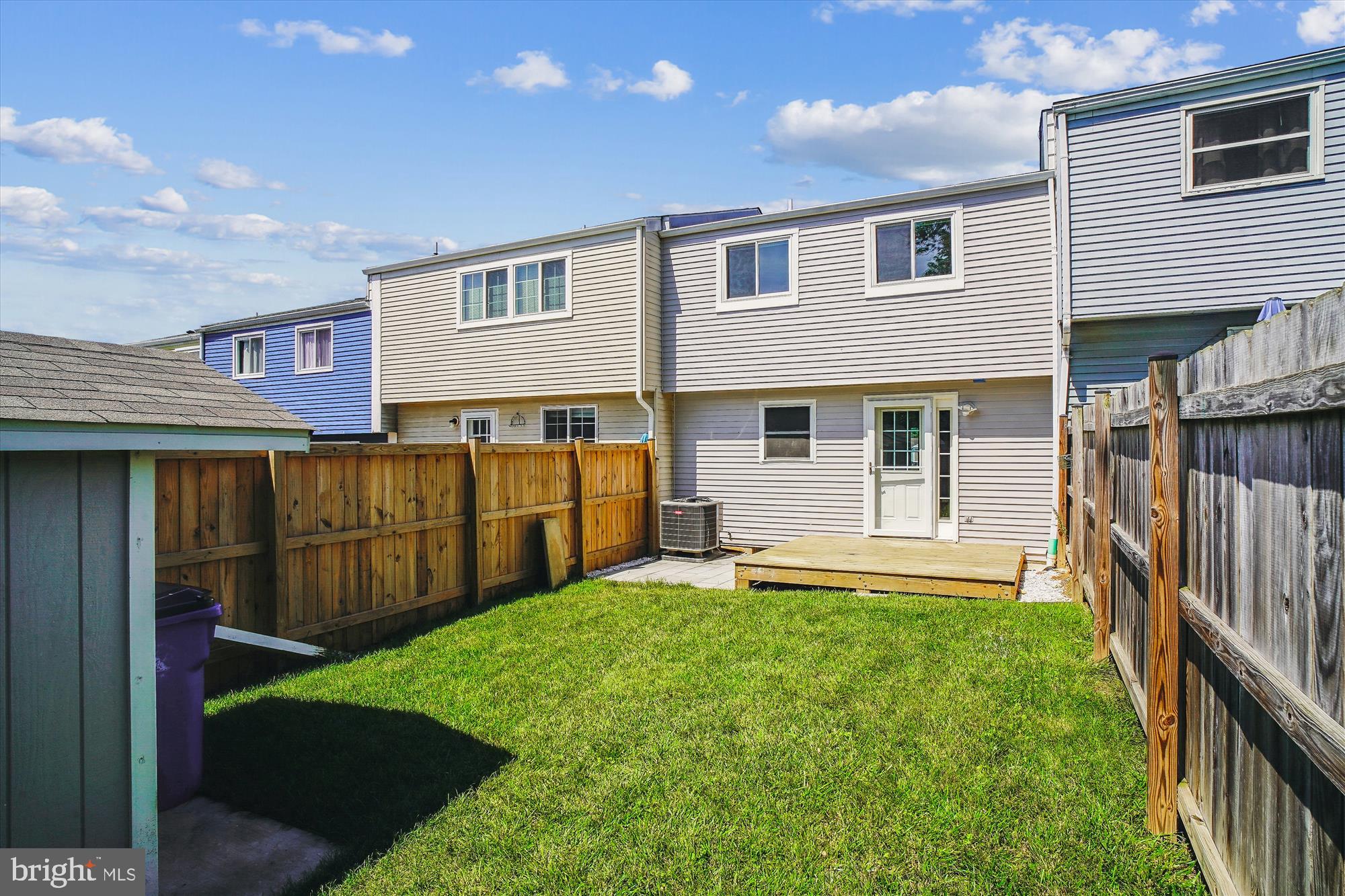 AMBER MEADOWS - Residential