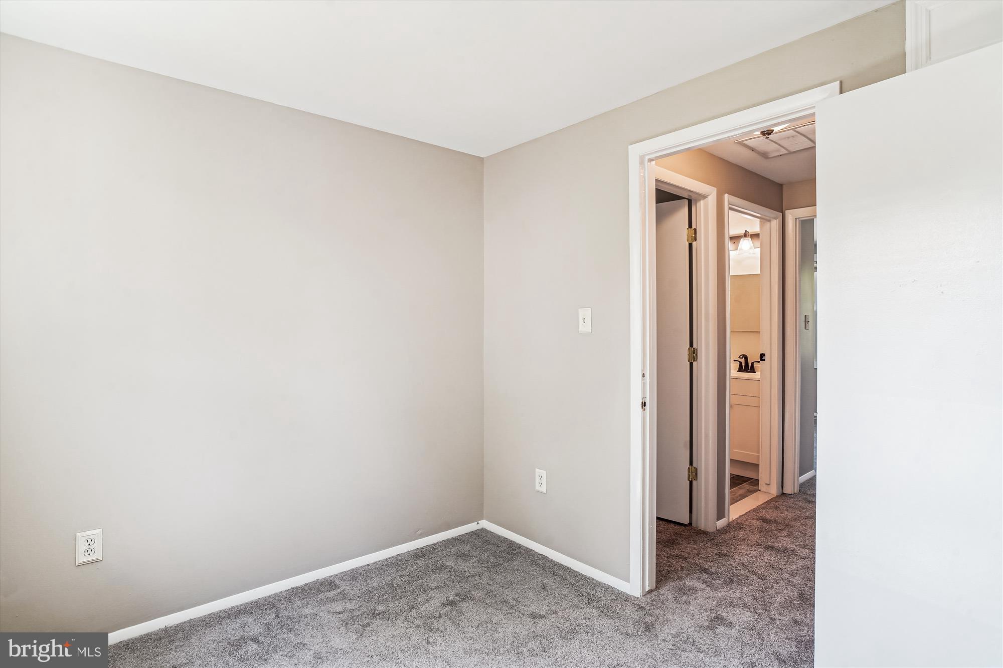 AMBER MEADOWS - Residential