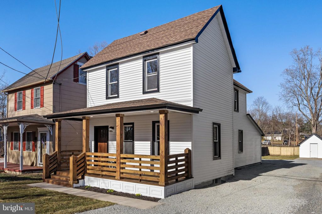 Photo of 219 Lumberton Avenue, HAINESPORT, NJ 08036 (MLS # NJBL2107220)