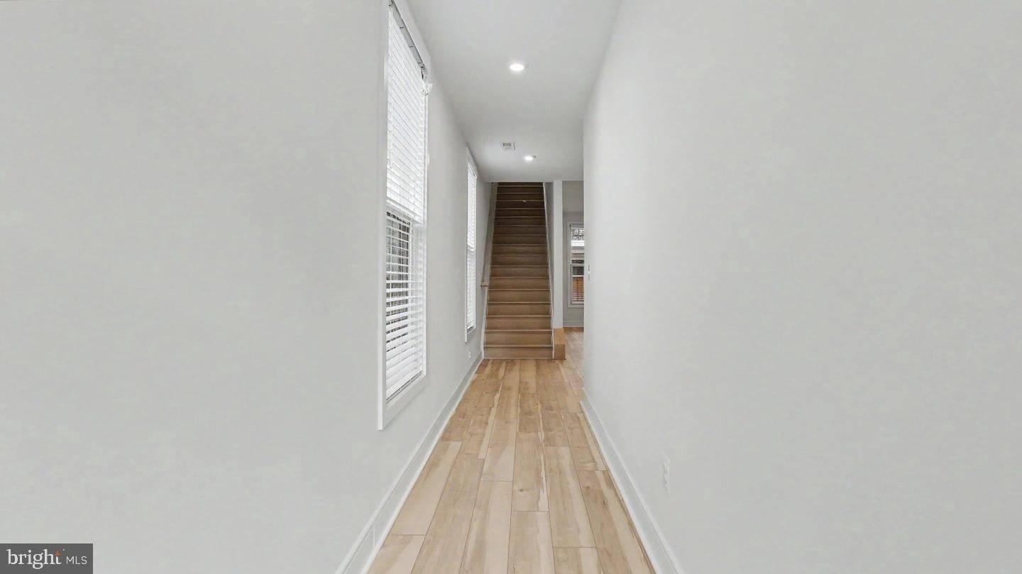 43595 FARRINGDON SQUARE