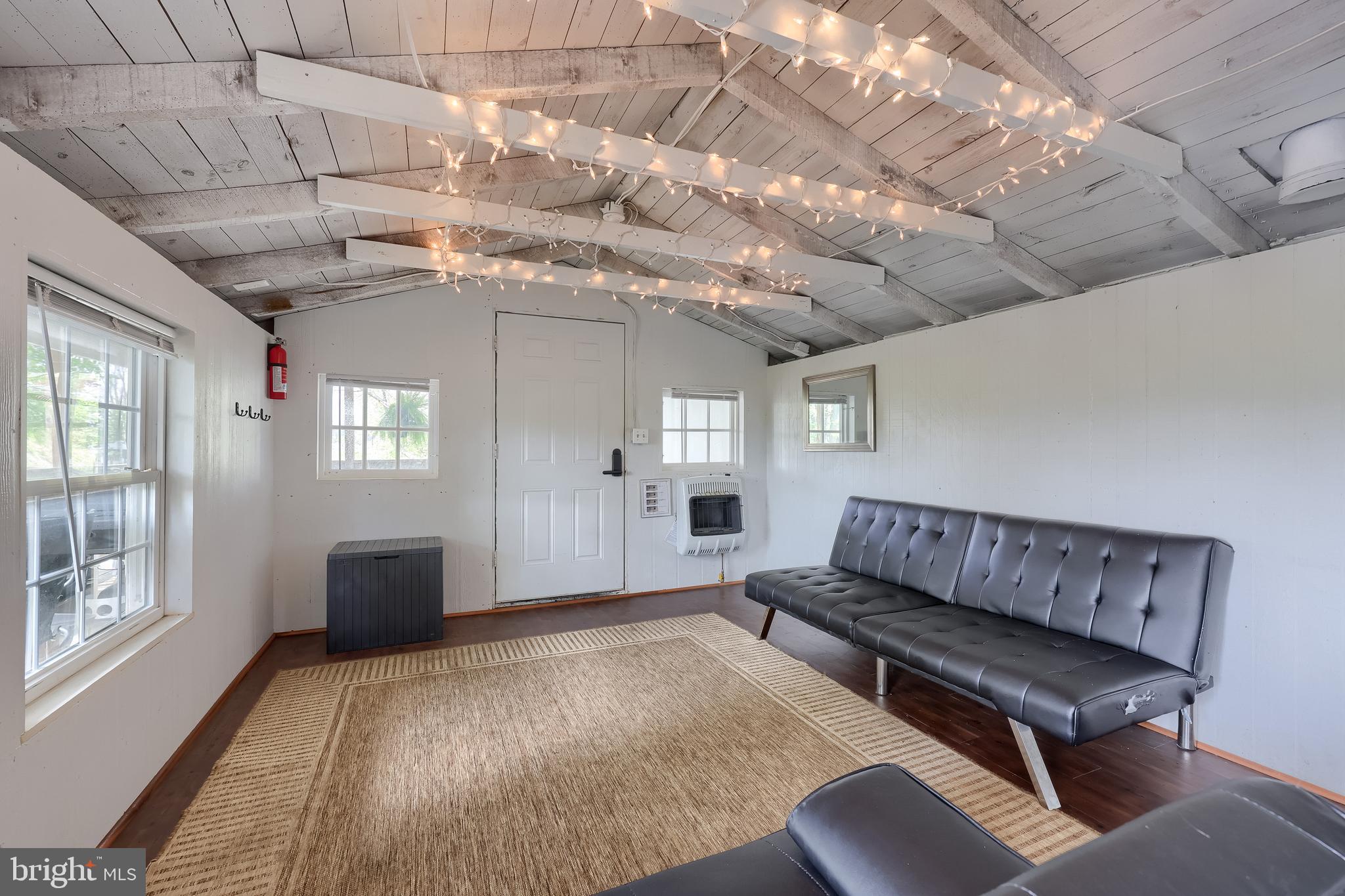 ROTHSVILLE - Residential