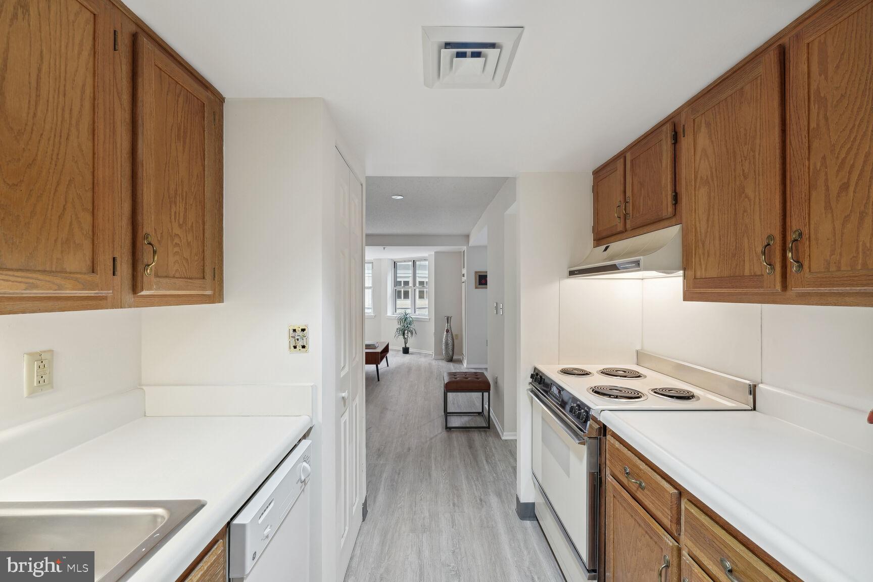 THE JEFFERSON - SUNRISE SENIOR LIVING - Residential