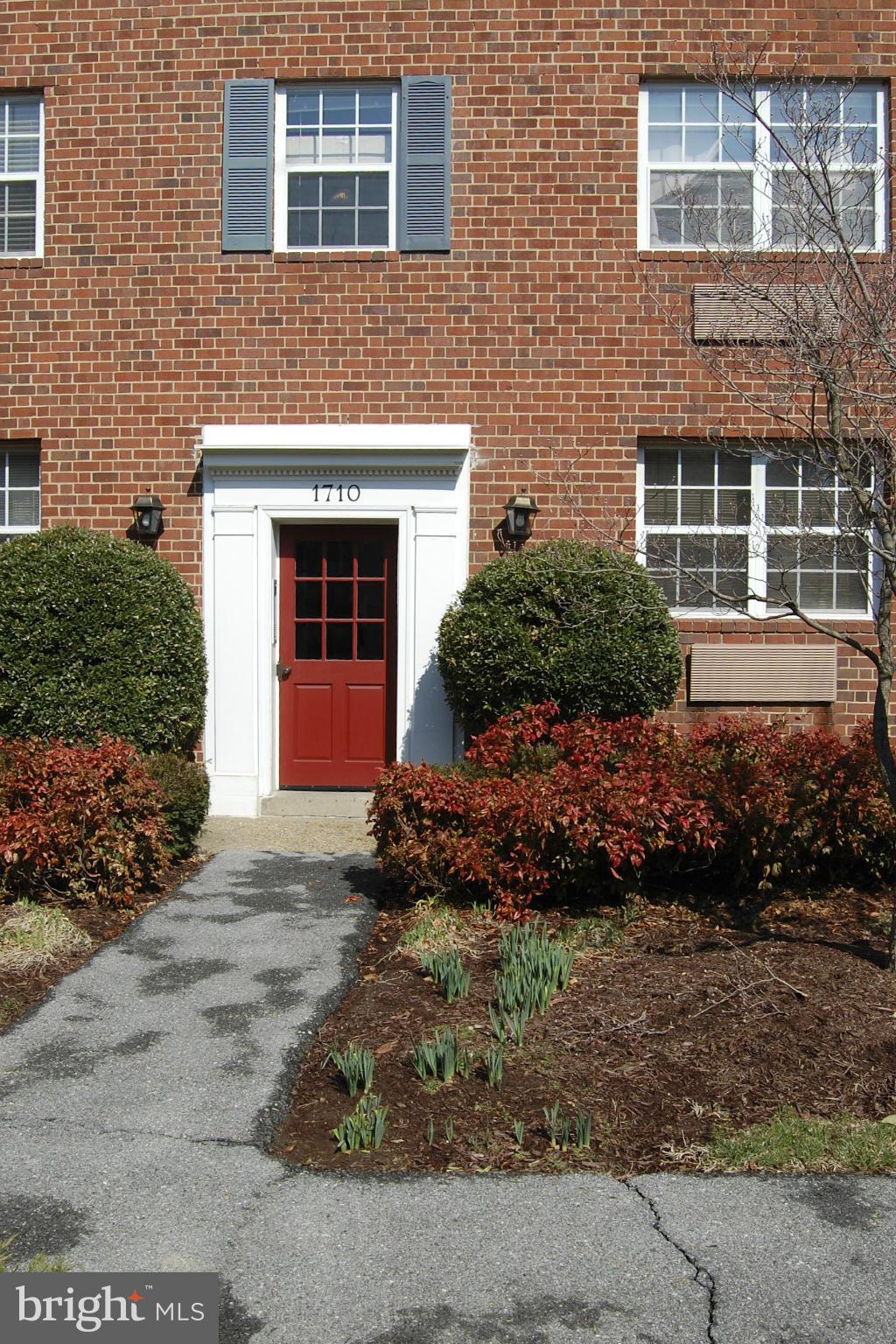 POTOWMACK CROSSING - Residential