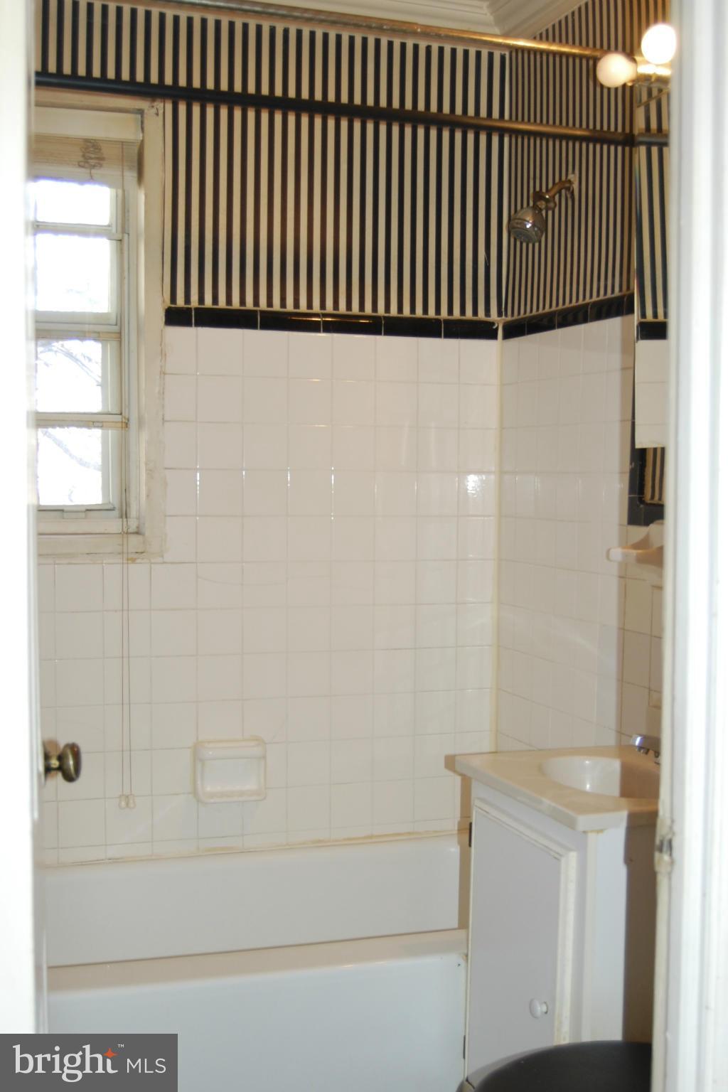 POTOWMACK CROSSING - Residential