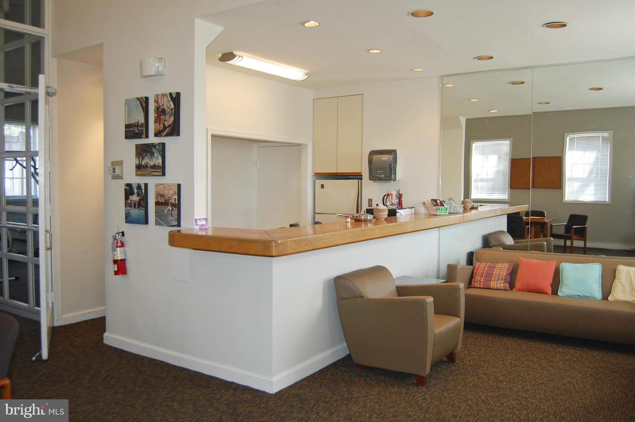 POTOWMACK CROSSING - Residential