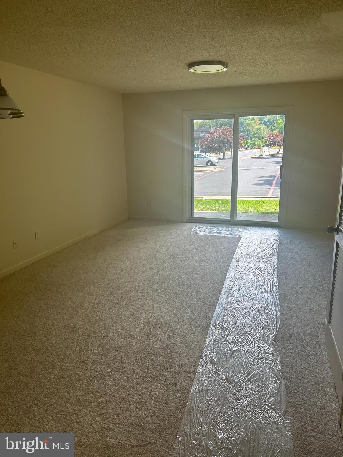 HUNTERS RIDGE - Residential