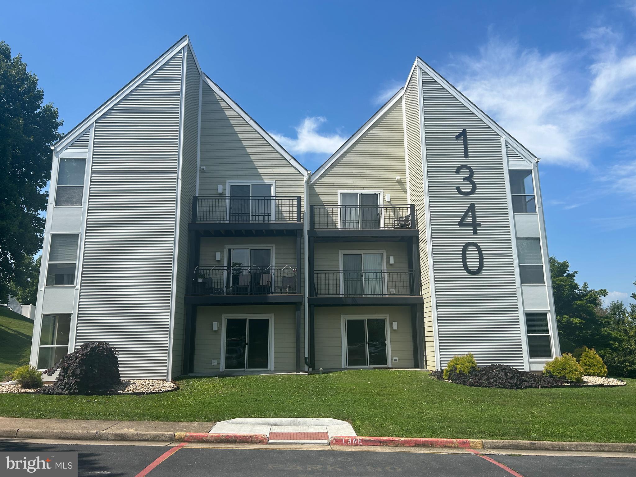 HUNTERS RIDGE - Residential