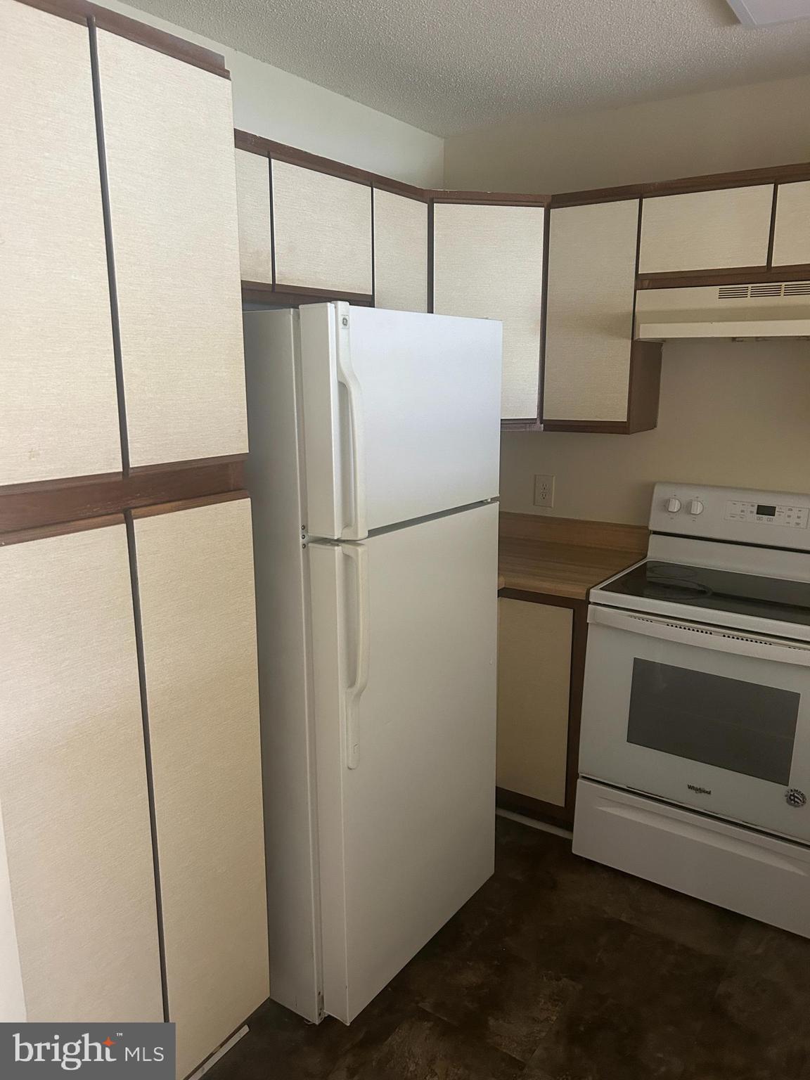 HUNTERS RIDGE - Residential