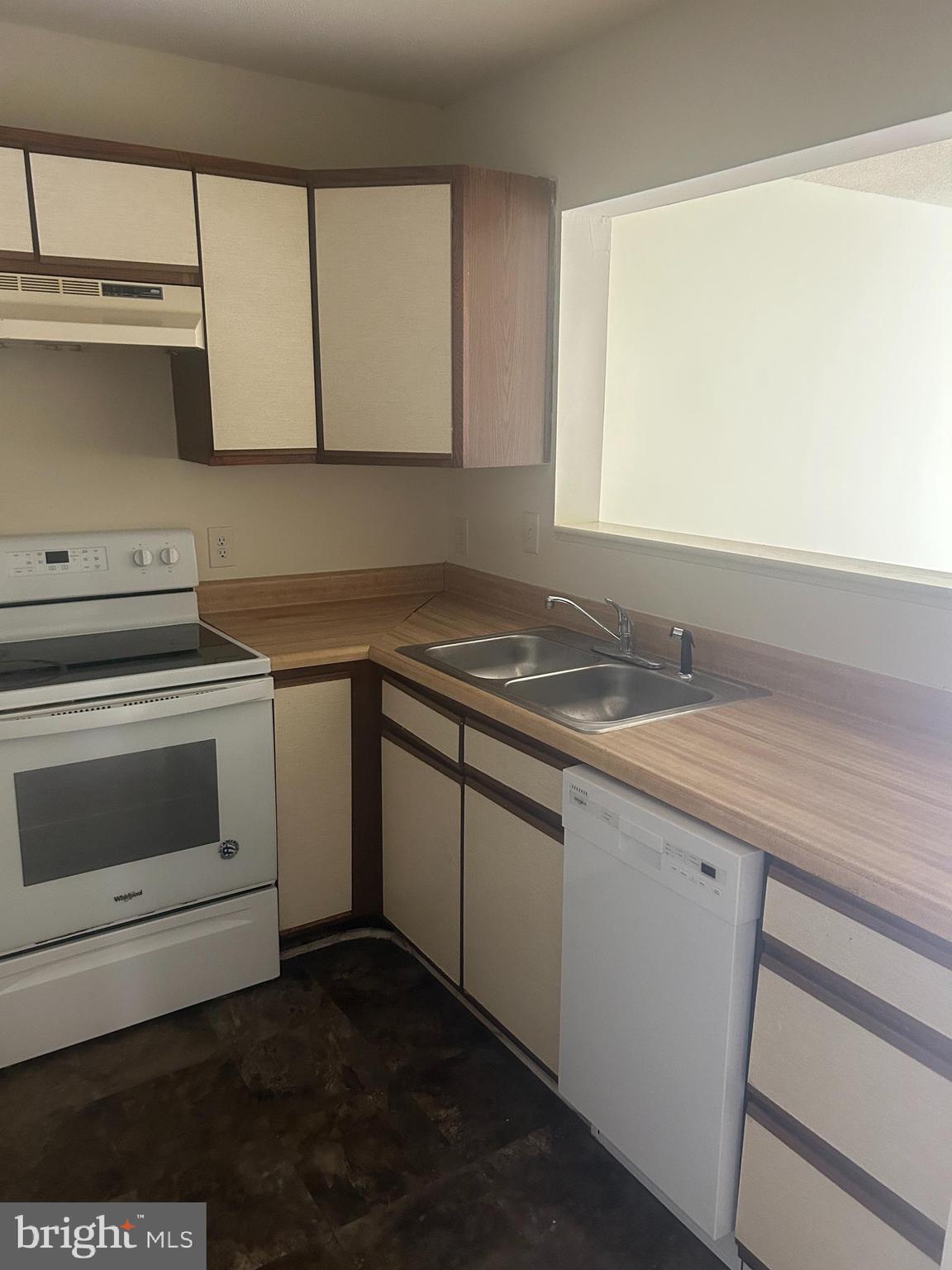 HUNTERS RIDGE - Residential