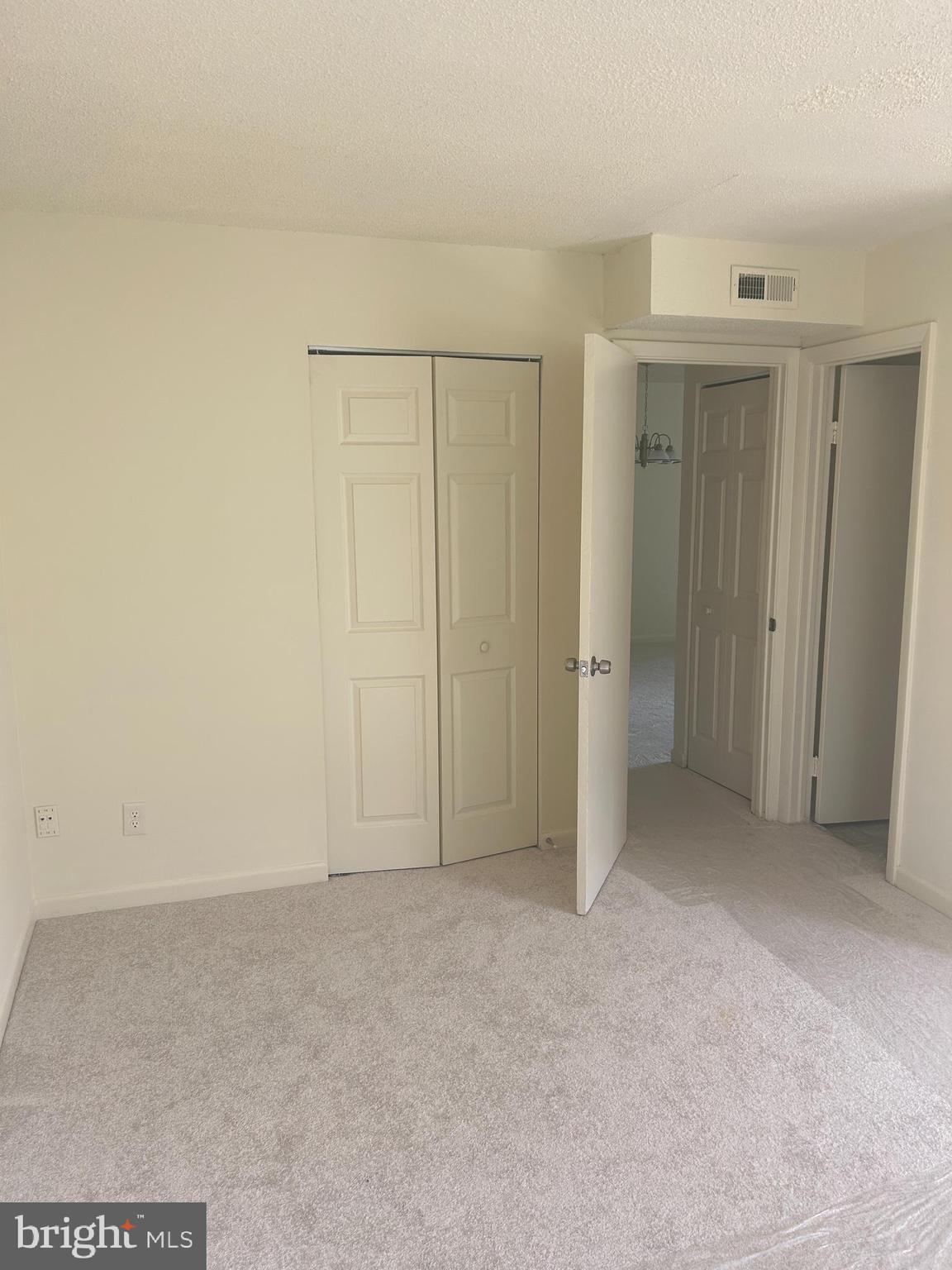 HUNTERS RIDGE - Residential