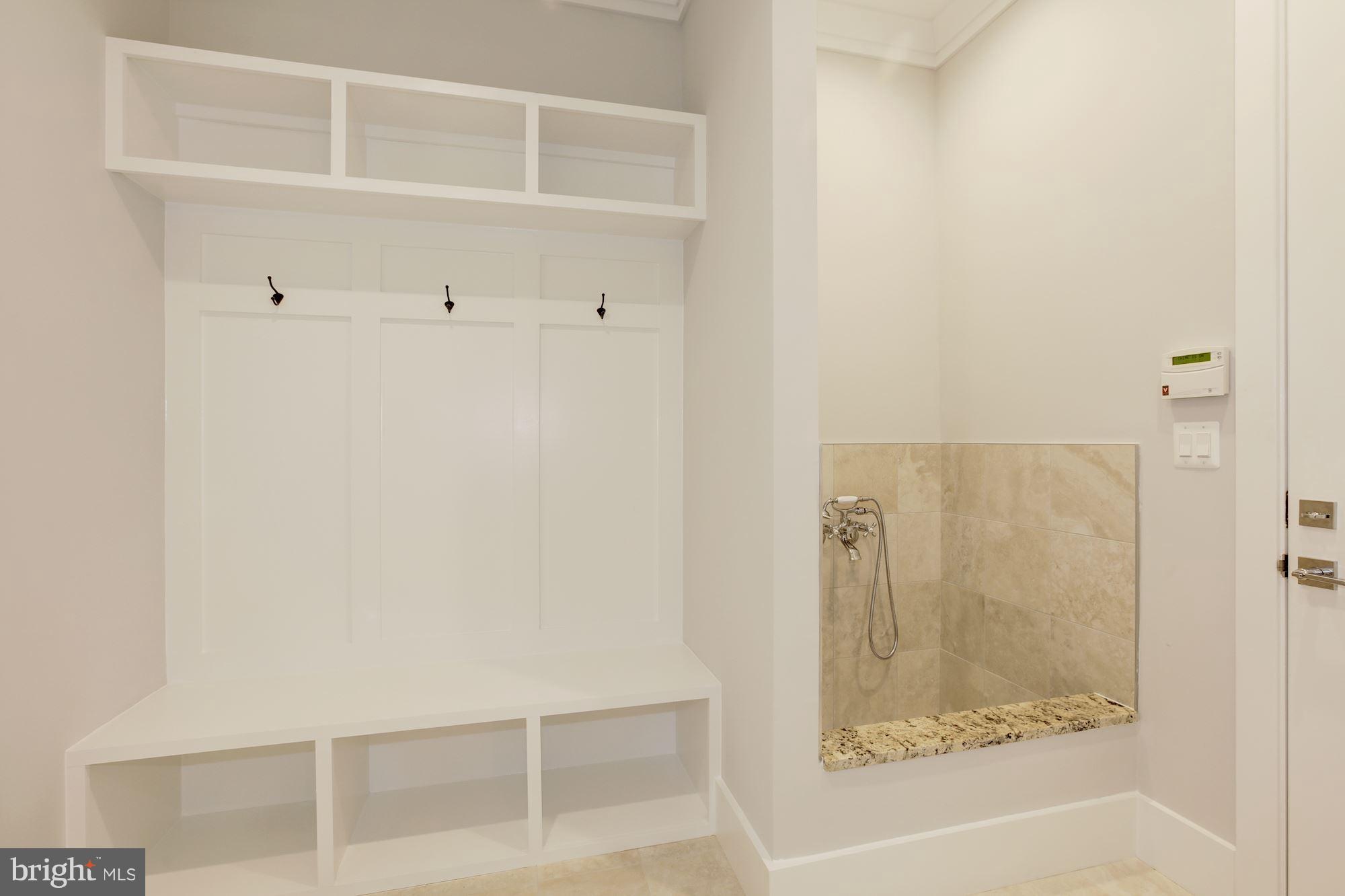 OAK FOREST - Residential