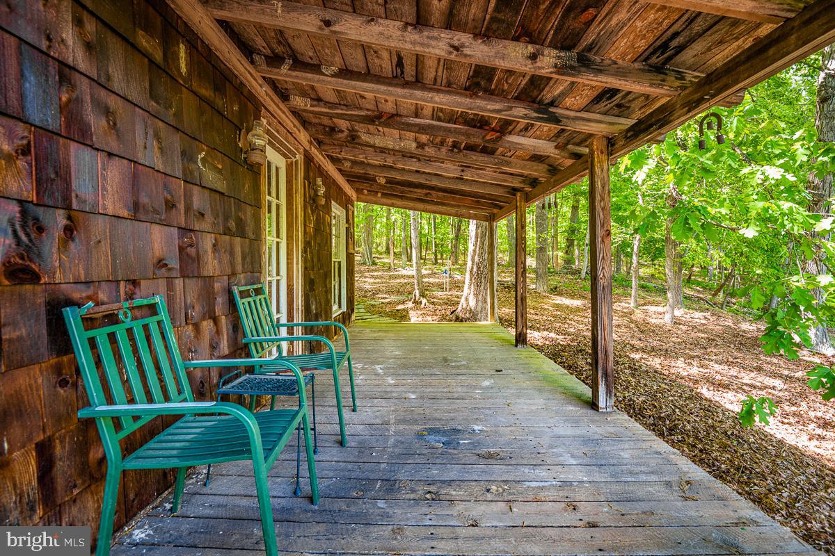 BUCKINGHAM COUNTY - Land