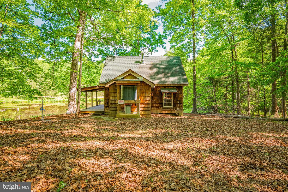 BUCKINGHAM COUNTY - Land