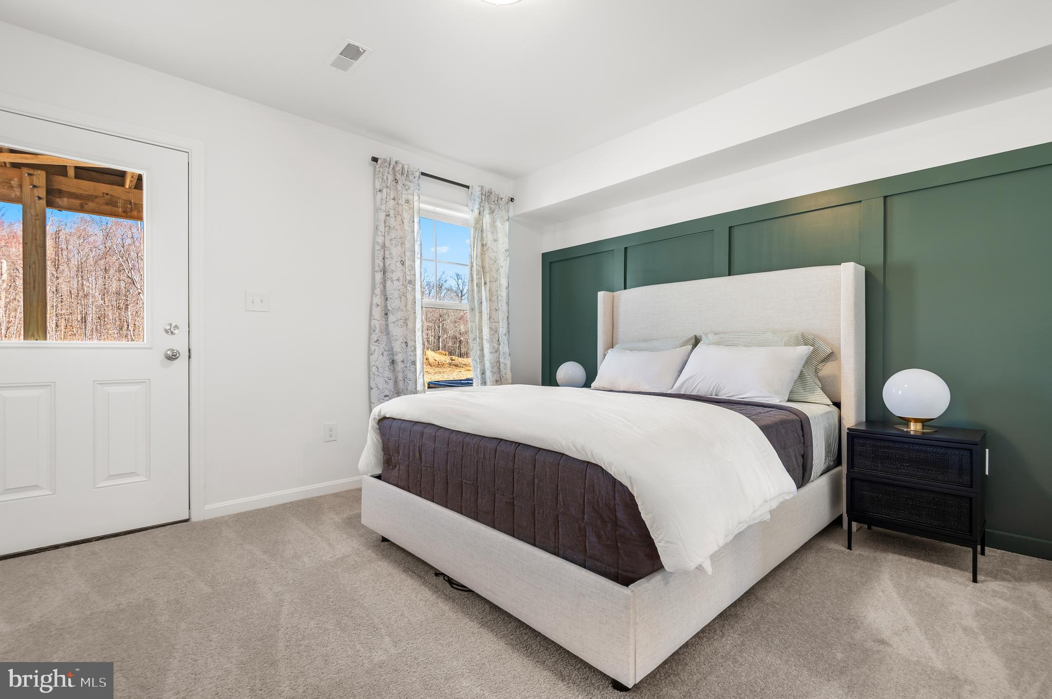 HOLLY OAKS - Residential