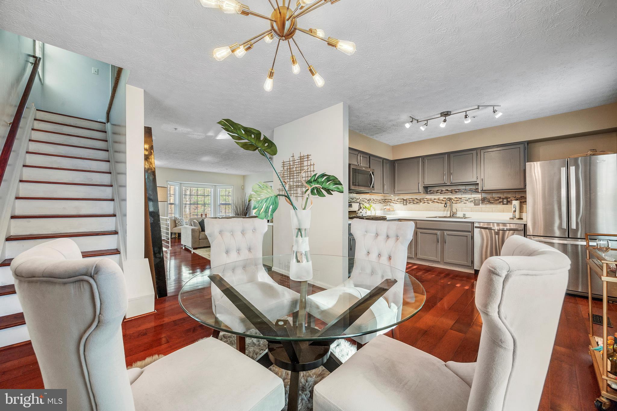 EAST BONIWOOD - Residential Lease