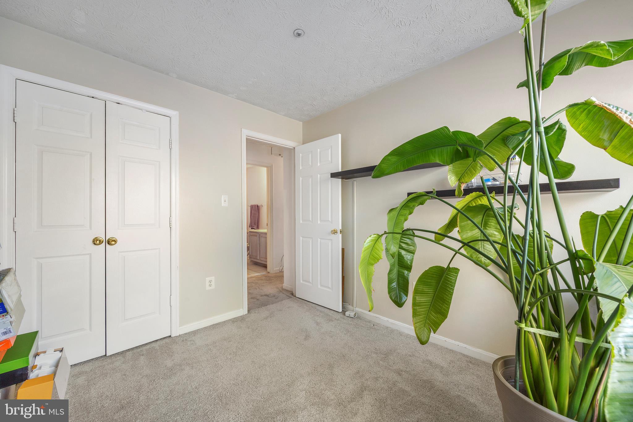 EAST BONIWOOD - Residential Lease