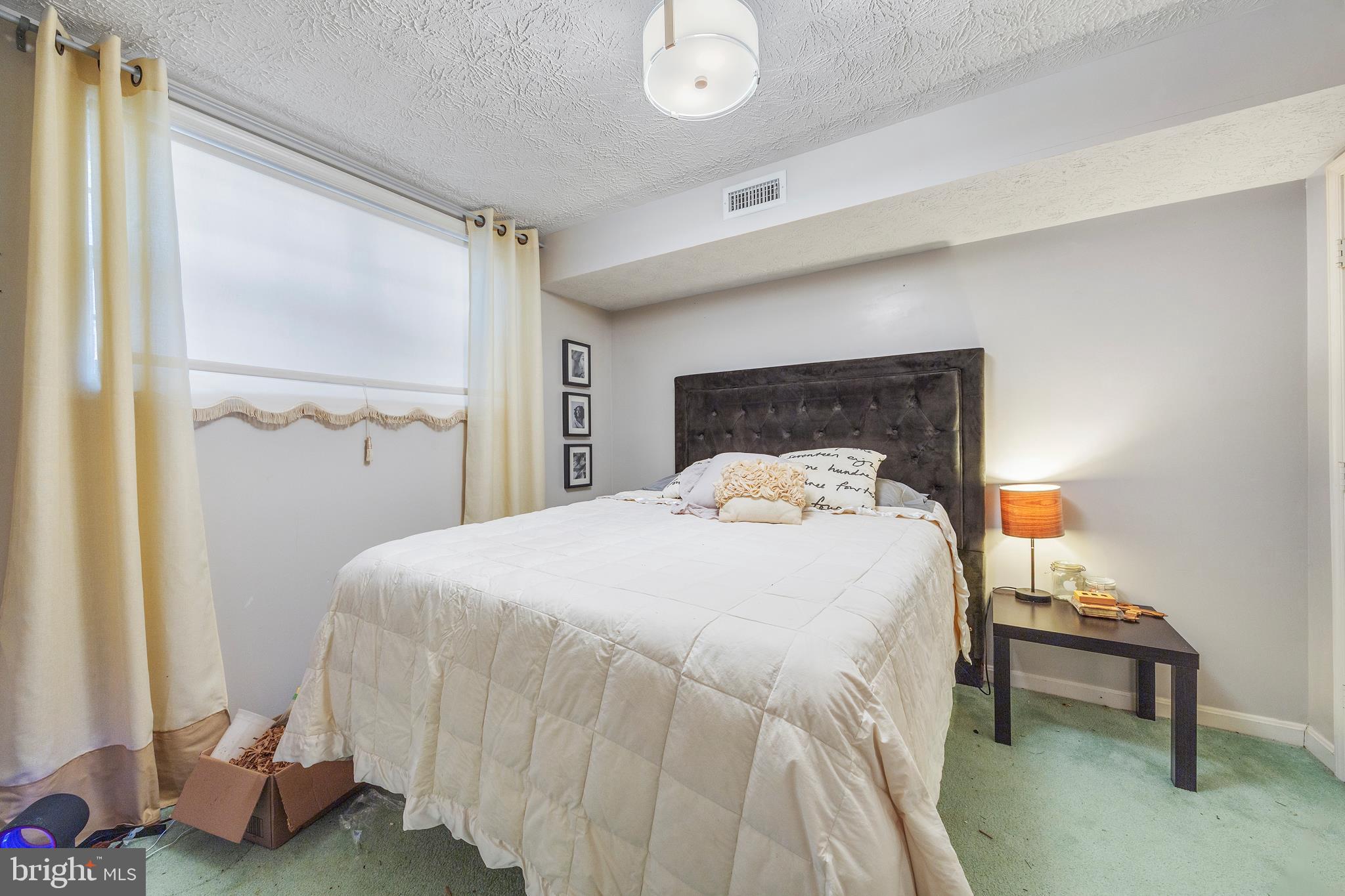 EAST BONIWOOD - Residential Lease