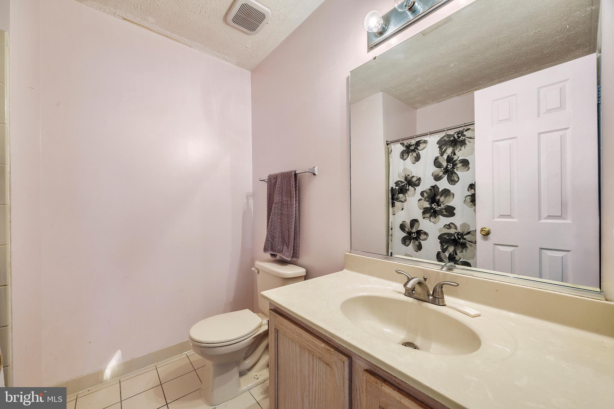 EAST BONIWOOD - Residential Lease