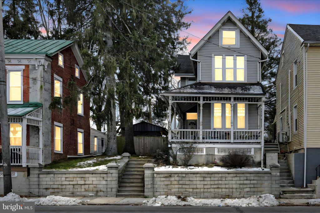 Photo of 32 W Penn Avenue, WERNERSVILLE, PA 19565 (MLS # PABK2066154)