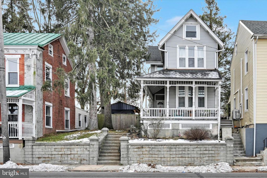 Photo of 32 W Penn Avenue, WERNERSVILLE, PA 19565 (MLS # PABK2066154)