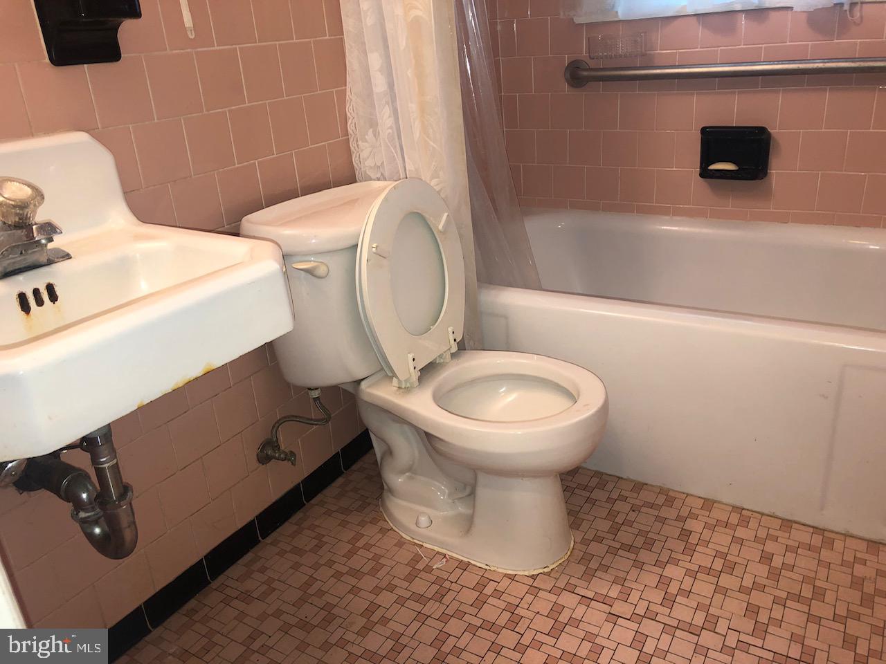 KINGS HIGHWAY - Residential